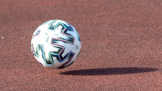 更偏向于无 更偏向于无